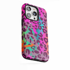 Wilder Neonleopard
